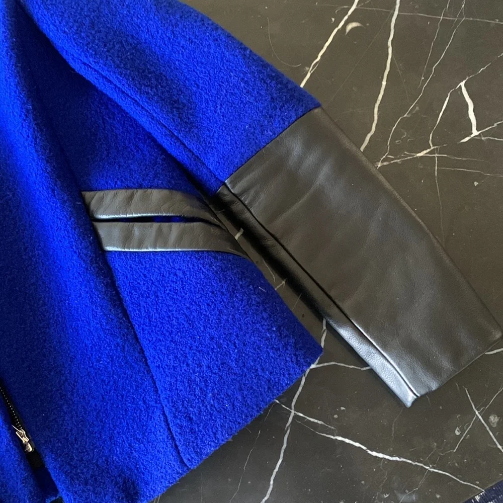 Bright blue blazer with leather detailing - Picture 2 of 5